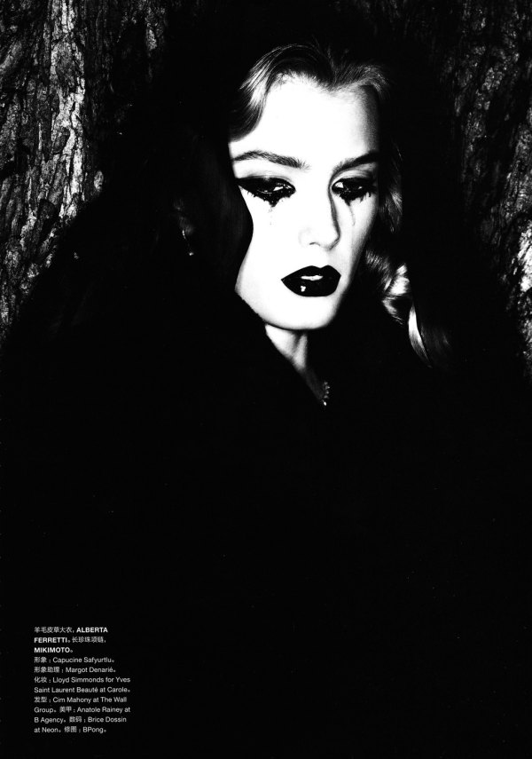 Sigrid Agren by Ben Hassett for Numéro China December 2010