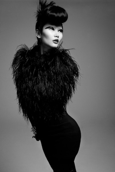 Gwen Lu by Jeff Tse in Black Swan Gwen Lu by Jeff Tse in Black Swan