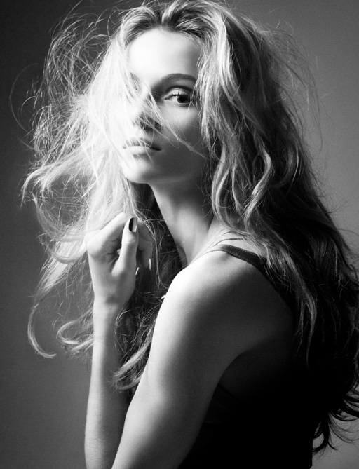 Morning Beauty | Valentina Zelyaeva by Marcus Ohlsson