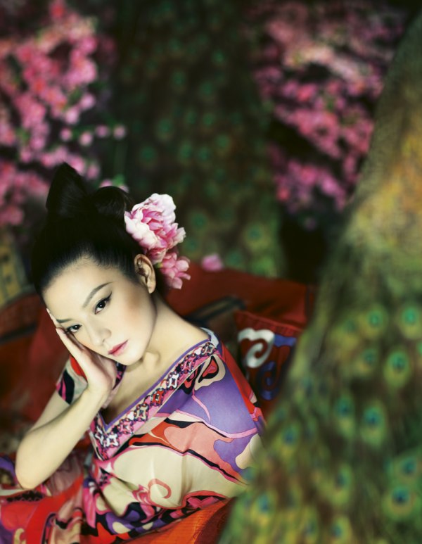 Zhao Wei for Harper’s Bazaar China January 2011 by Feng Hai