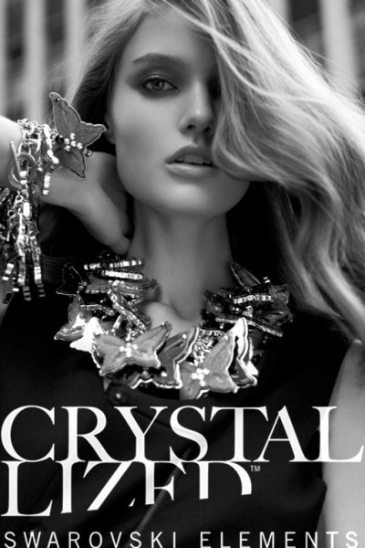 Katie Fogarty Shines for the Swarovski Elements Book by Nagi Sakai Katie Fogarty Shines for the Swarovski Elements Book by Nagi Sakai