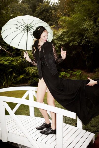 Oxana Moiseeva is Girly in Black for Petra Magazine by Agata Pospieszynska Oxana Moiseeva is Girly in Black for Petra Magazine by Agata Pospieszynska