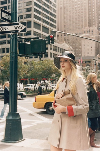 Nastya Kusakina Hits the New York City Streets for Club Monaco's Spring 2013 Campaign Nastya Kusakina Hits the New York City Streets for Club Monaco's Spring 2013 Campaign