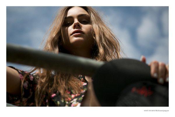 Samantha Shorter Keeps it Casual for the Lens of Natalie Cottee Samantha Shorter Keeps it Casual for the Lens of Natalie Cottee