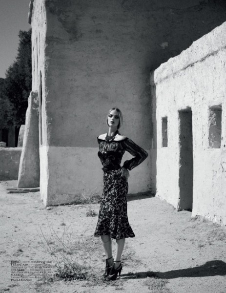 Shannan Click Dons Romantic Style for Vogue Turkey December 2012 by Sofia & Mauro Shannan Click Dons Romantic Style for Vogue Turkey December 2012 by Sofia & Mauro