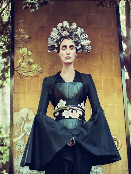 Franzi Mueller is Geisha Glam for Vogue Germany February 2013 by Sebastian Kim Franzi Mueller is Geisha Glam for Vogue Germany February 2013 by Sebastian Kim
