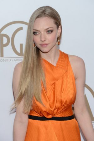 Amanda Seyfried in Roland Mouret at the 24th Annual Producers Guild ...