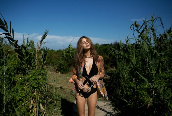 Ksenija Lukich Soaks Up the Sun for the Lens of Natalie Cottee Ksenija Lukich Soaks Up the Sun for the Lens of Natalie Cottee