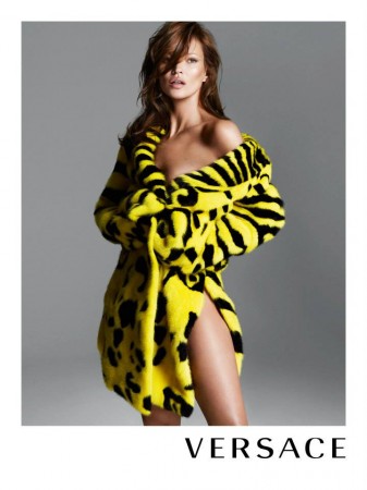 Kate Moss and Saskia de Brauw Rock Versace Fall 2013 Campaign Kate Moss and Saskia de Brauw Rock Versace Fall 2013 Campaign