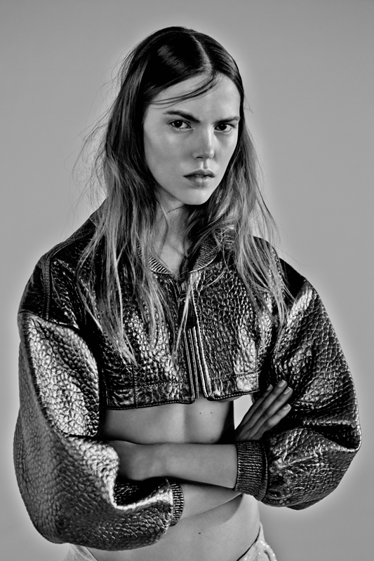 Josefien Rodermans Graces the Pages of Vision China for Kerry Dean Josefien Rodermans Graces the Pages of Vision China for Kerry Dean