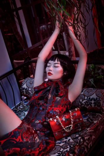 Li Xiao Xing Mesmerizes for L'Officiel China Shoot by Michelle Du Xuan Li Xiao Xing Mesmerizes for L'Officiel China Shoot by Michelle Du Xuan