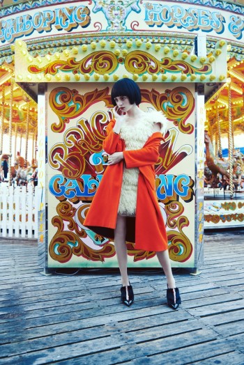 Milly Simmonds Gets Colorful for L'Officiel Turkey Shoot by Olgaç Bozalp Milly Simmonds Gets Colorful for L'Officiel Turkey Shoot by Olgaç Bozalp