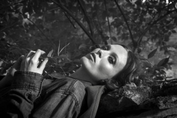 Karen Elson Poses in New BLK DNM Portraits by Johan Lindeberg Karen Elson Poses in New BLK DNM Portraits by Johan Lindeberg