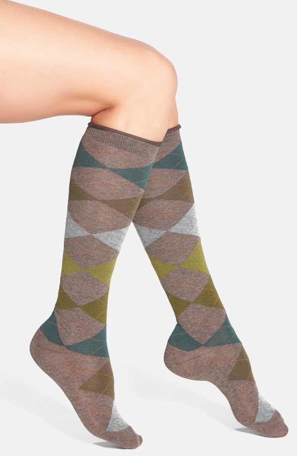 Hue-Argyle-Knee-Socks