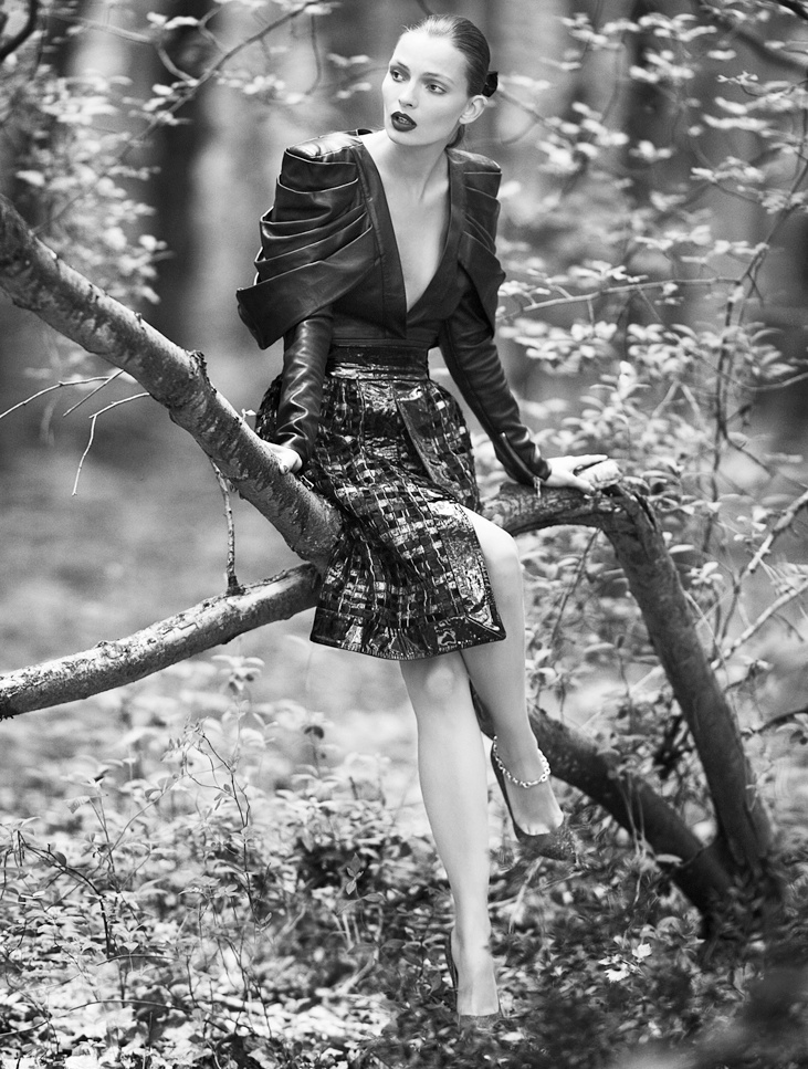 Carola Remer Shines for Mixt(e) Autumn/Winter 2013 by Emma Tempest