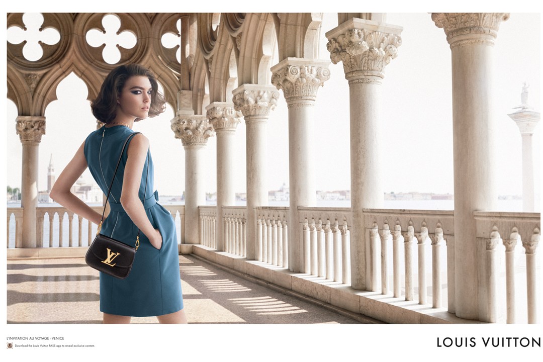 Arizona Muse Returns for Louis Vuitton L'Invitation Au Voyage Campaign –  Fashion Gone Rogue