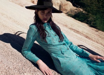 Dana Taylor Stuns in Purple Fashion Online for Stevie and Mada Dana Taylor Stuns in Purple Fashion Online for Stevie and Mada