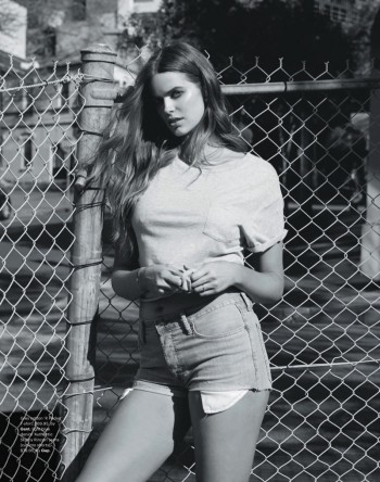 Robyn Lawley is Seductive in Denim for GQ Spread by Pierre Toussaint Robyn Lawley is Seductive in Denim for GQ Spread by Pierre Toussaint