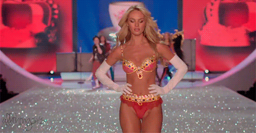 14 Best GIFS from the Victoria's Secret Fashion Show