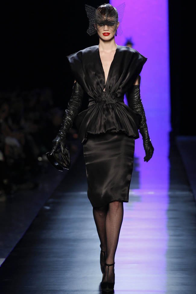 Dita Von Teese Hits the Runway for Jean Paul Gaultier Show!: Photo