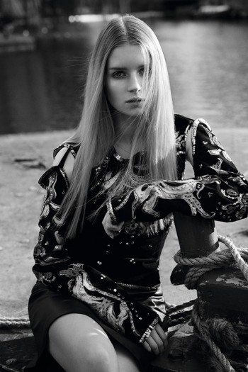 See Lottie Moss' First Ever Editorial from Dazed & Confused See Lottie Moss' First Ever Editorial from Dazed & Confused
