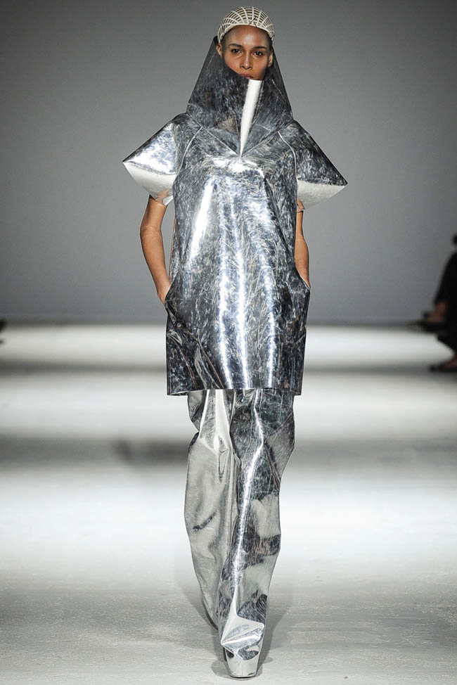 Gareth Pugh Fall/Winter 2014 | Fashion Gone Rogue