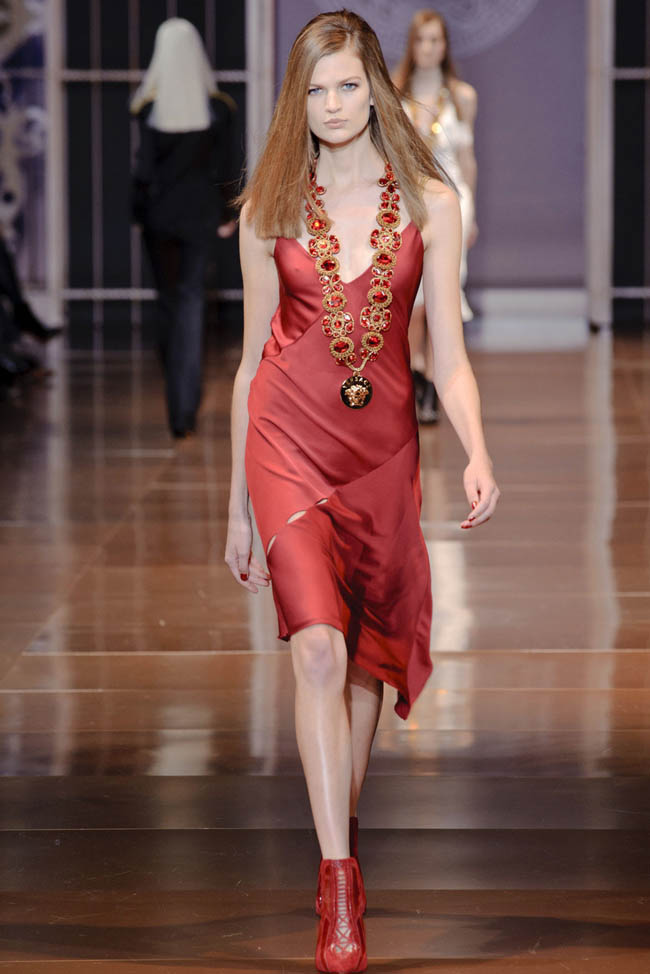Versace Fall/Winter 2014 | Milan Fashion Week
