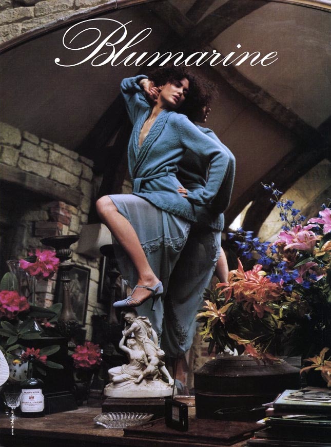 blumarine-fall-2002-campaign-shalom-harlow3