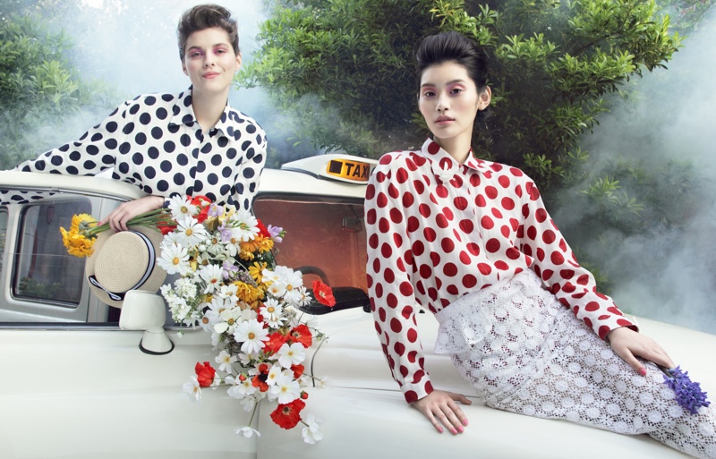Brit Wonderland: Ming Xi & Amber Anderson Pose for Nikolay Biryukov in Elle China Brit Wonderland: Ming Xi & Amber Anderson Pose for Nikolay Biryukov in Elle China