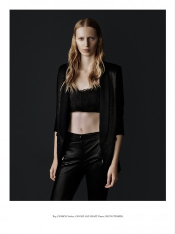 Julia Nobis Gets Dark for Stonefox #3 Cover Shoot by Christopher Ferguson Julia Nobis Gets Dark for Stonefox #3 Cover Shoot by Christopher Ferguson