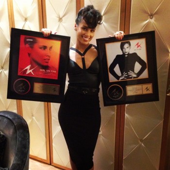 Alicia Keys Lands Her First Fragrance Ad for Givenchy Alicia Keys Lands Her First Fragrance Ad for Givenchy