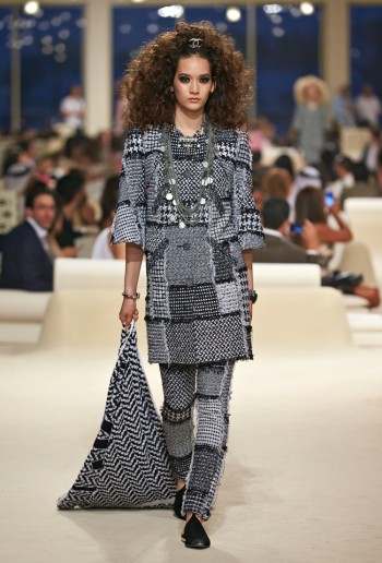 Chanel Cruise 2015 Runway Show Photos