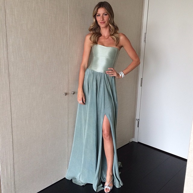 Gisele Bundchen gets ready for event