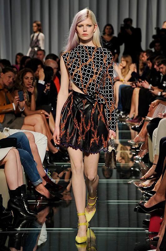 Louis Vuitton Cruise 2015  Fashion, Diva fashion, Fashion week runway