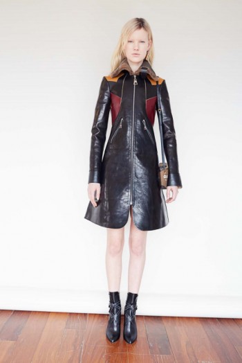 Nicolas Ghesquière Taps 3 Photographers for Fall Louis Vuitton Campaign Nicolas Ghesquière Taps 3 Photographers for Fall Louis Vuitton Campaign