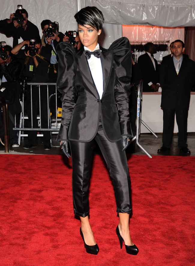 Rihanna in Dolce & Gabbana at Met Gala. Image: Vogue/Getty
