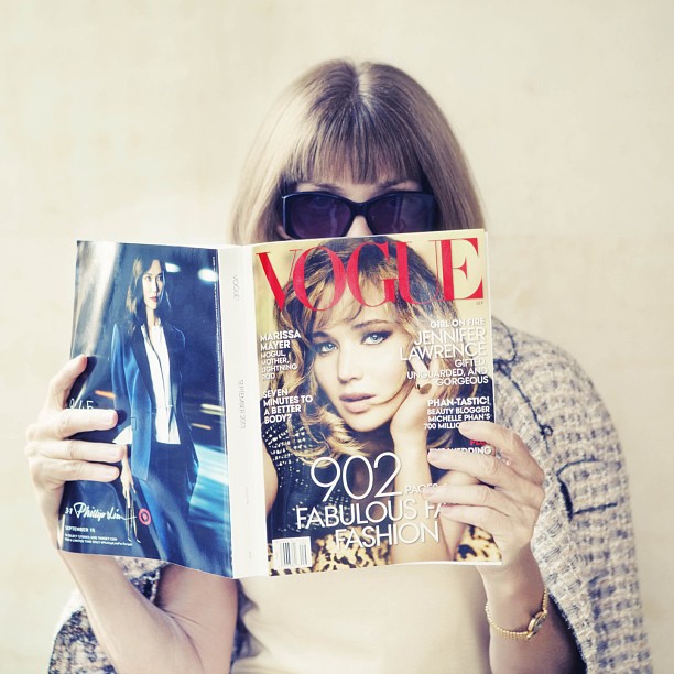 Anna Wintour reads Vogue's September 2013 Issue. Photo: Vogue's Instagram