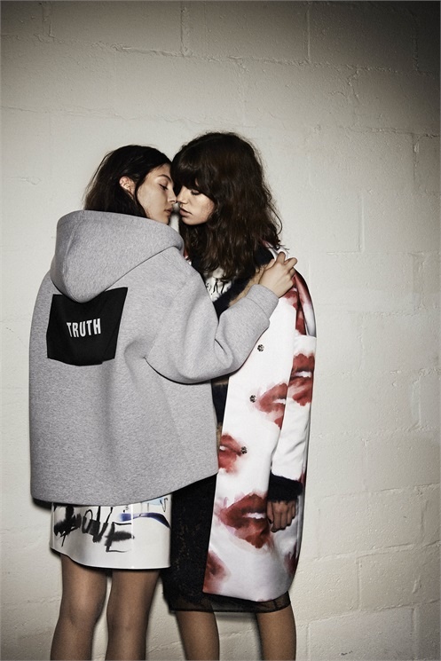 MSGM’s Fall 2014 Campaign Features Lesbian Pairing with Antonina & Kate B.