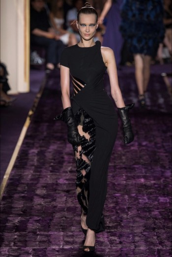 Atelier Versace Does Body-Con Haute Couture for Fall 2014 Show