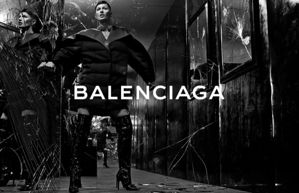 Magic Revealed Behind Gisele Bundchen's Balenciaga Buzz Cut – Fashion ...