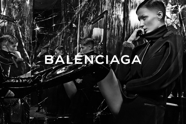 Magic Revealed Behind Gisele Bundchen’s Balenciaga Buzz Cut