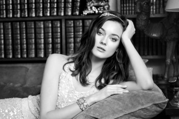 Jac Jagaciak is 20s Chic in Chanel Fine Jewelry Feature Jac Jagaciak is 20s Chic in Chanel Fine Jewelry Feature