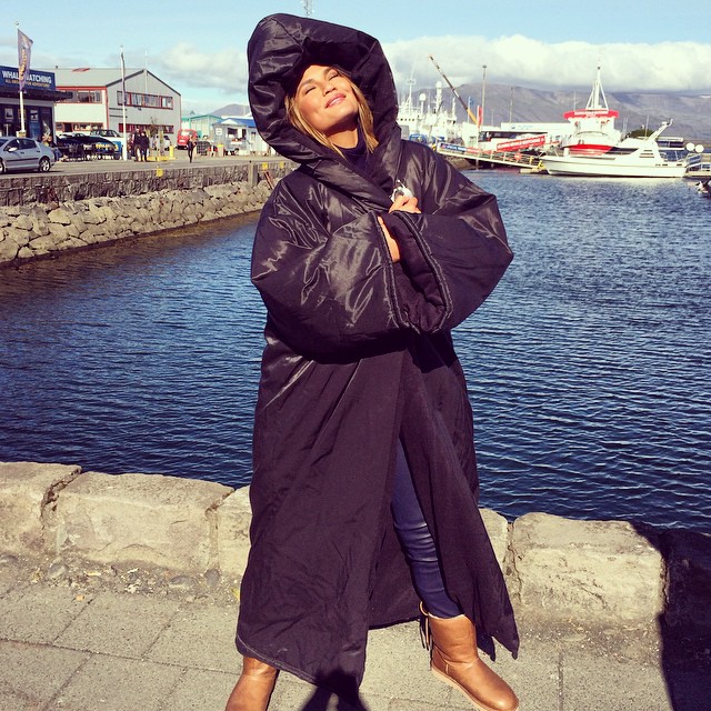 Chrissy Teigen covers up in Iceland