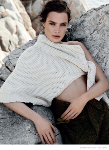 Comfortably Chic: Constanza Saravia for Styleby #27 by Andreas Öhlund & Maria Therese Comfortably Chic: Constanza Saravia for Styleby #27 by Andreas Öhlund & Maria Therese