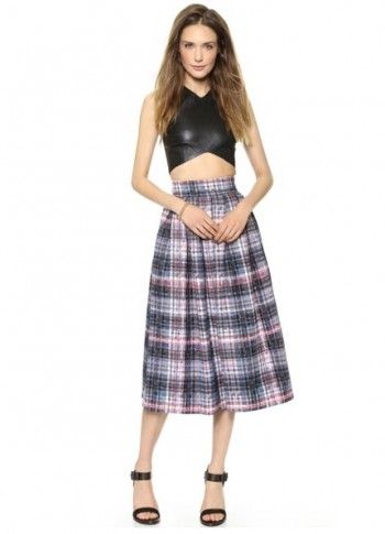 5 Plaid Pleat Skirts for a Ladylike Take on School Girl Style 5 Plaid Pleat Skirts for a Ladylike Take on School Girl Style