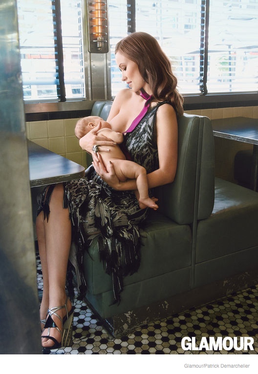 olivia-wilde-glamour-breastfeeding-images-03