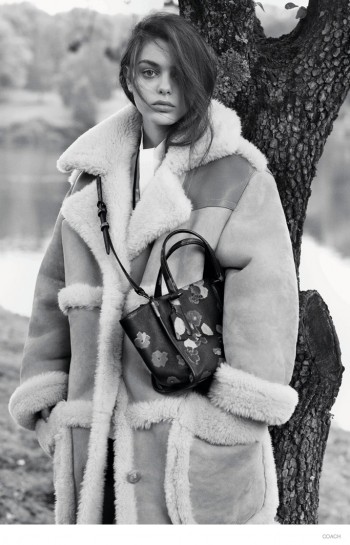 Coach Reveals New Campaign with Zoe Kravitz, Banks & Odeya Rush Coach Reveals New Campaign with Zoe Kravitz, Banks & Odeya Rush