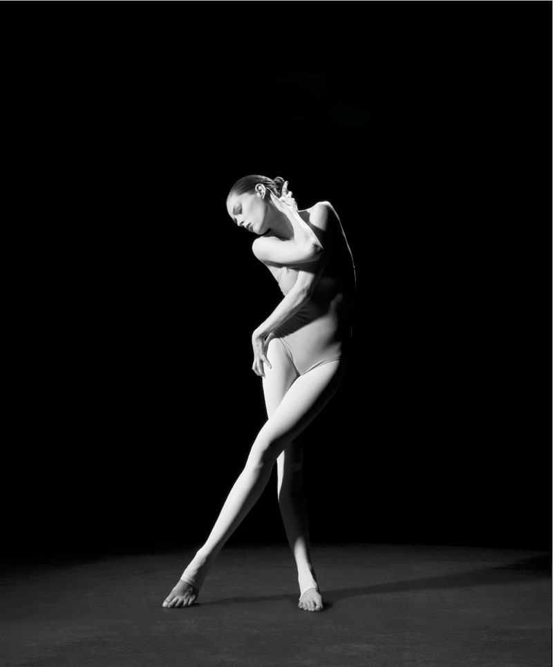 Image: Coco Rocha in "Study of Pose" by Steven Sebring