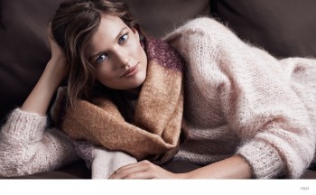 Bette Franke Wears Cozy Fall Knitwear Looks for H&M Bette Franke Wears Cozy Fall Knitwear Looks for H&M