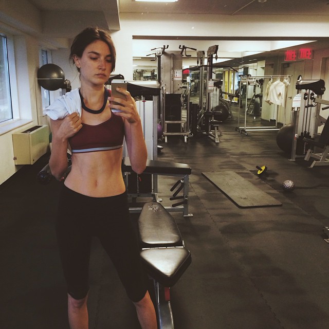 Jacquelyn Jablonski shares workout photo